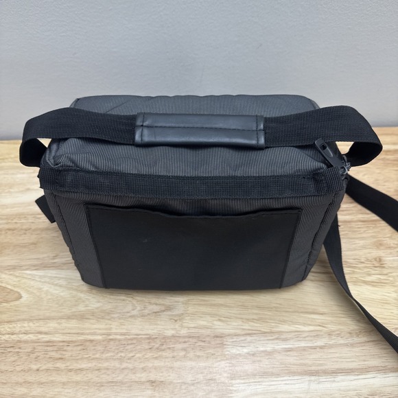 Case Logic Gray Medium Sized Camera Bag Shoulder Or Hand Carry - Picture 6 of 16